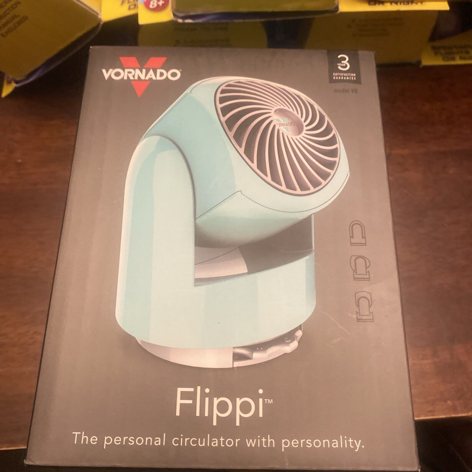 vornado | flippi V6 personal air circulator fan | bliss blue