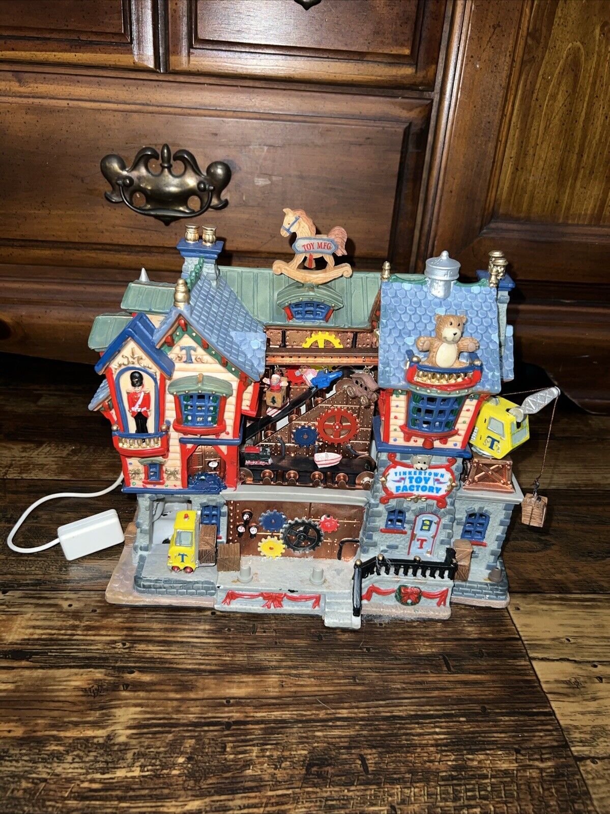 Lemax 2005 Tinkertown Toy Factory Christmas w/ Box Village Collection SEE DESCRP