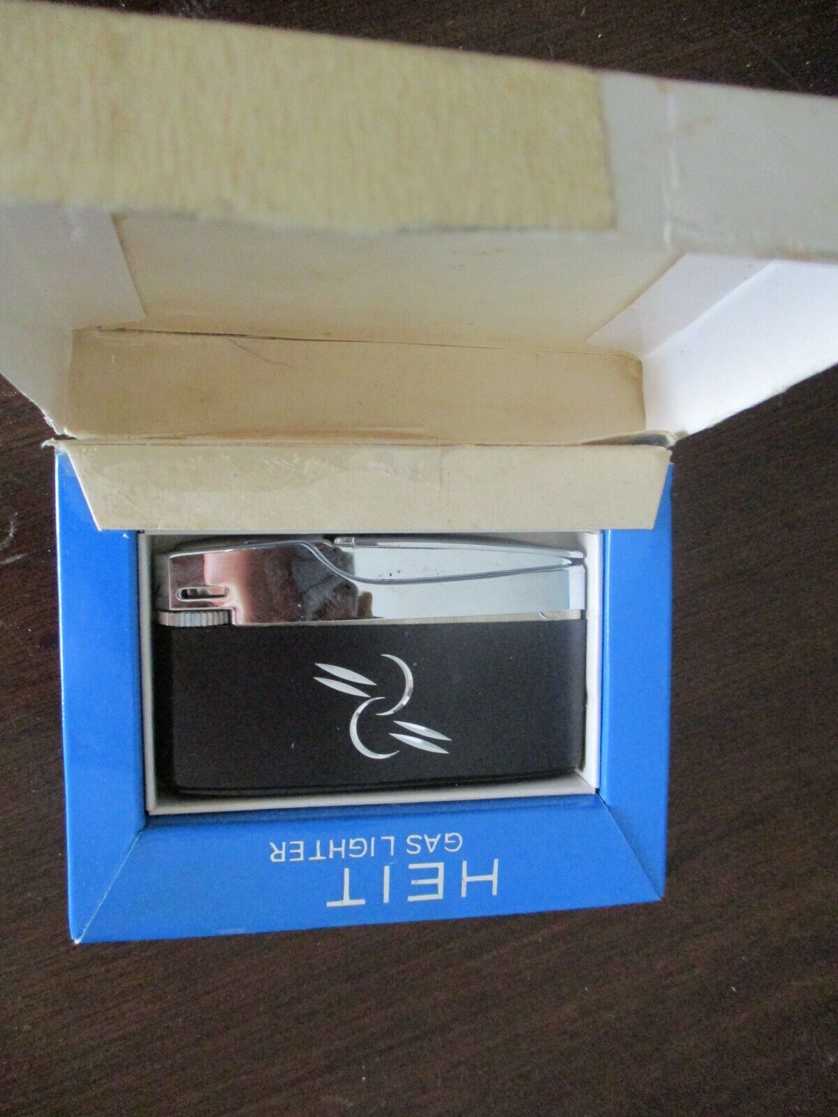 HEIT JAPAN CHROME GAS LIGHTER IN BOX HAS SPARK MINTY
