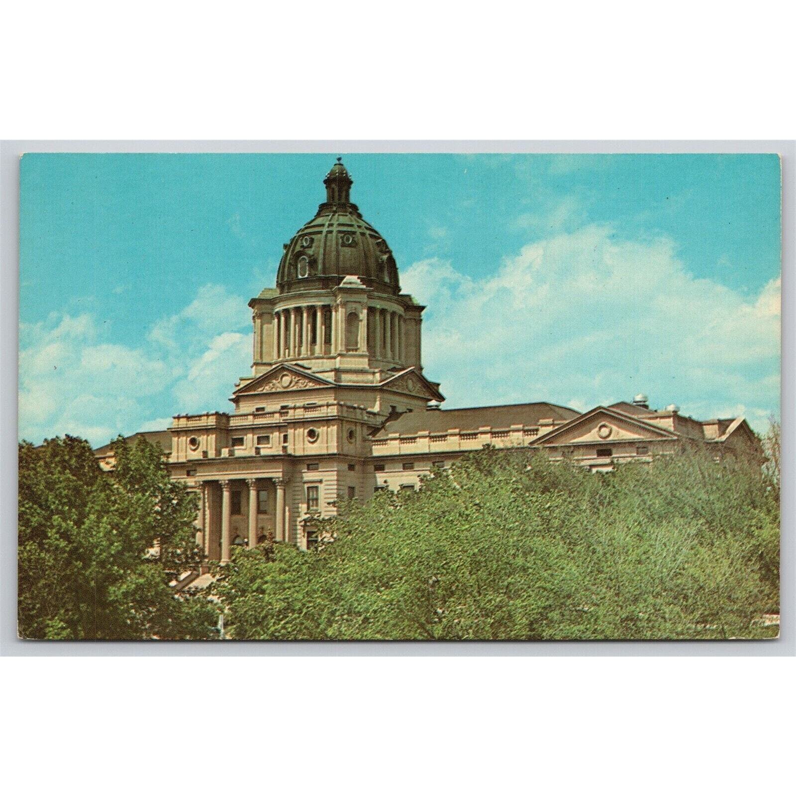 Postcard SD Pierre State Capitol Of South Dakota