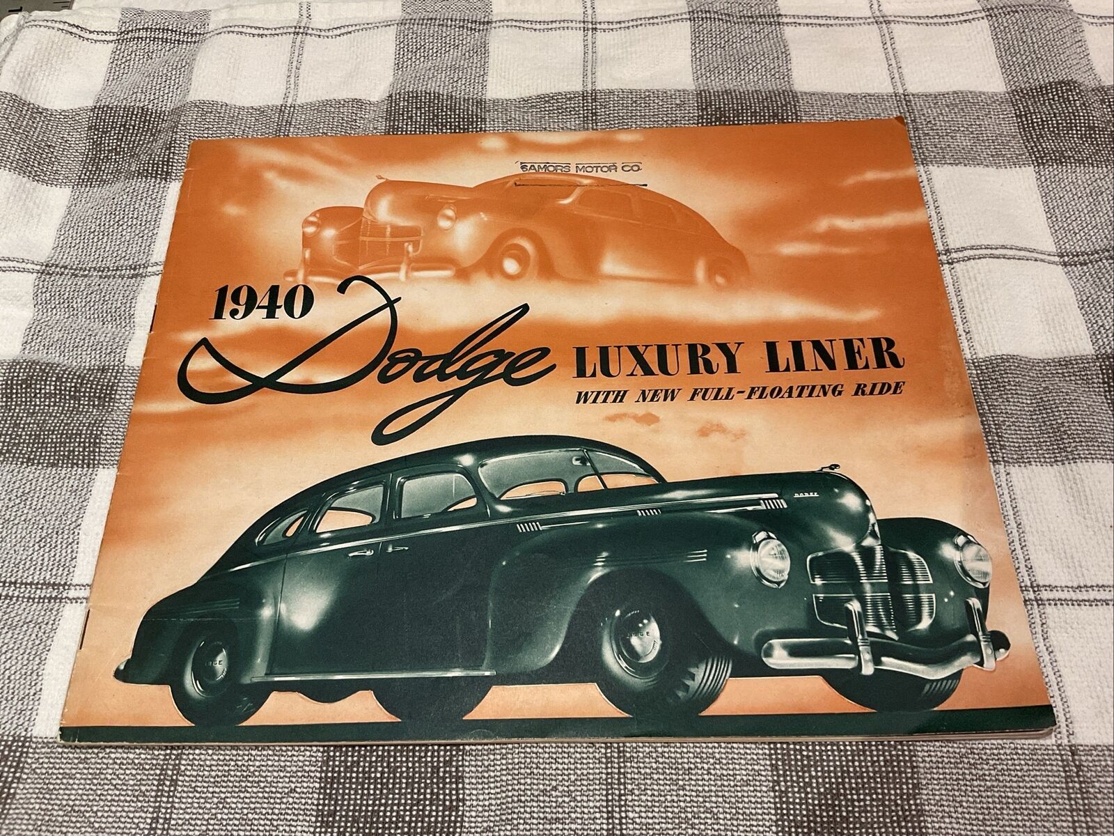 Vintage Original Automobile Sales Brochure - 1940 Dodge Luxury Liner