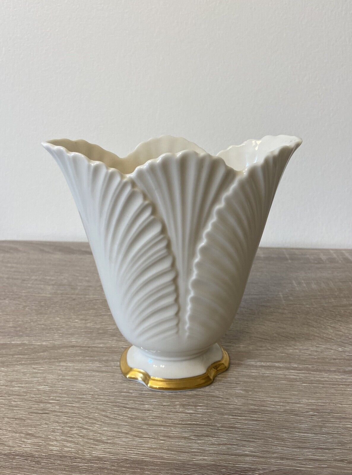 Lenox Vase Gold Trim 6.5 inches tall