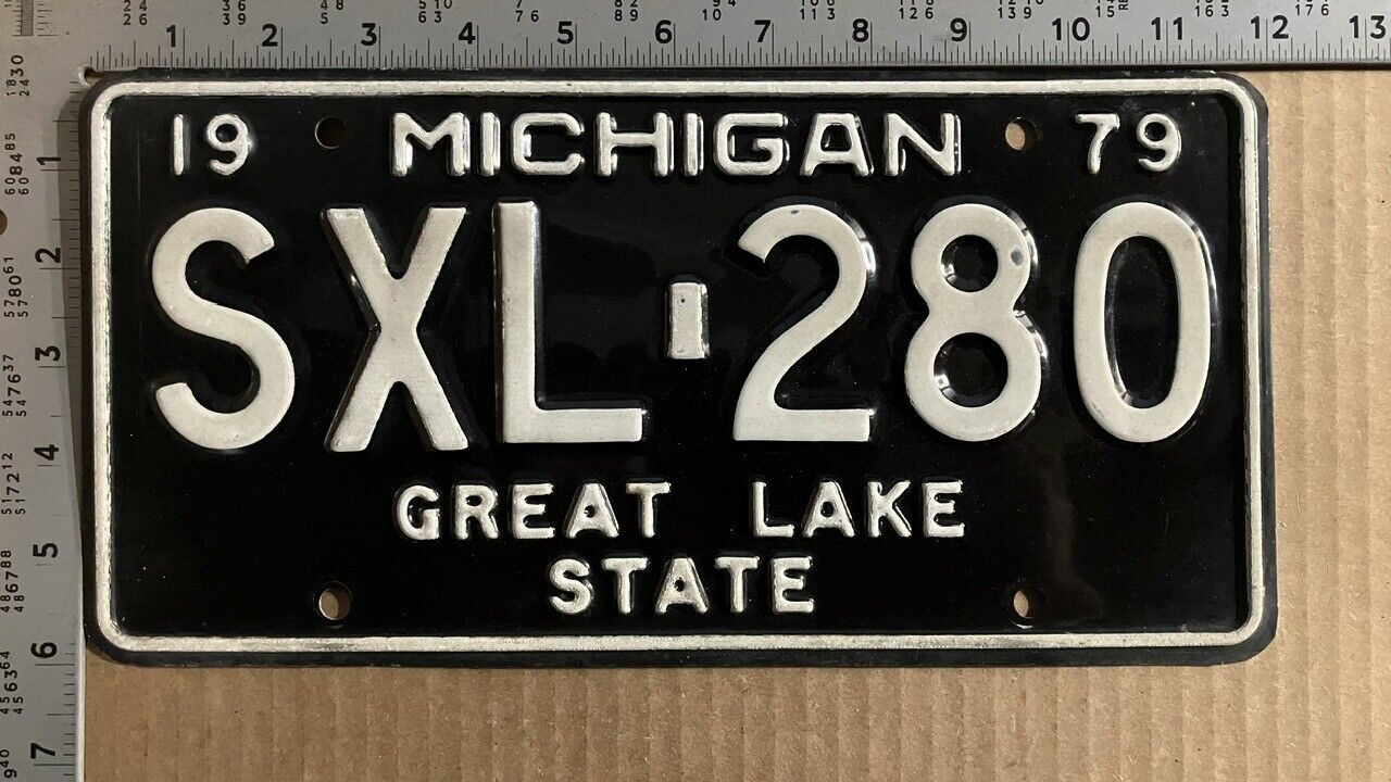 1979 Michigan license plate SXL-280 YOM DMV 79-83 MERCEDES 280 SL 13556
