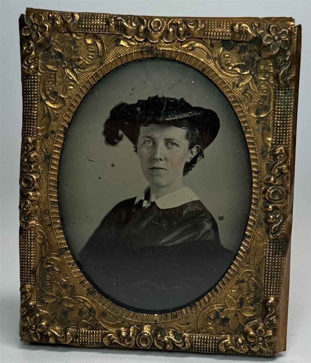 1/9 Plate Ambrotype Of Beautiful Young Lady In Interesting 1850's Feathery Hat 