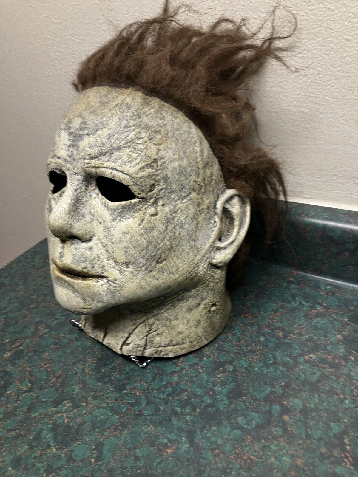 Michael Myers 2018 Mask  /Halloween   Very RARE ORIGINAL