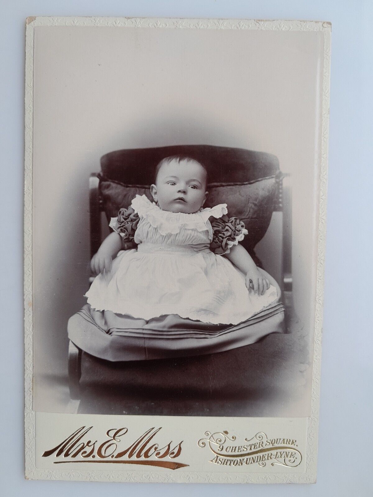 Cabinet Card: Cute Baby: Mrs E Moss: Ashton-Under-Lyne