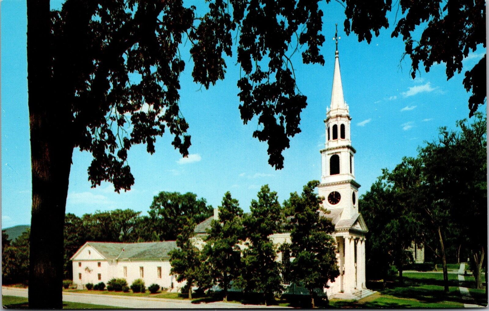 Vtg Williamstown MA Congregational Church Williams College Campus Postcard