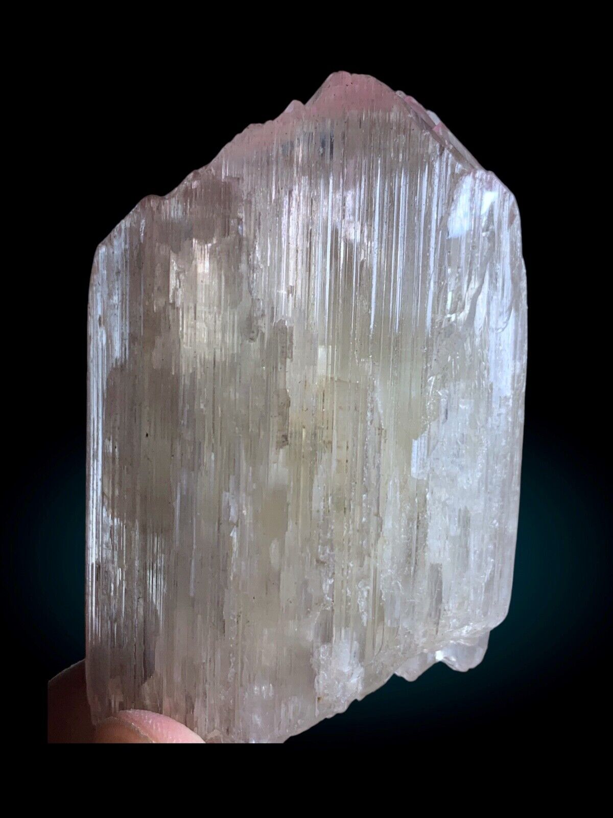 Natural Kunzite Crystal piece  From Afghanistan 535 Carats