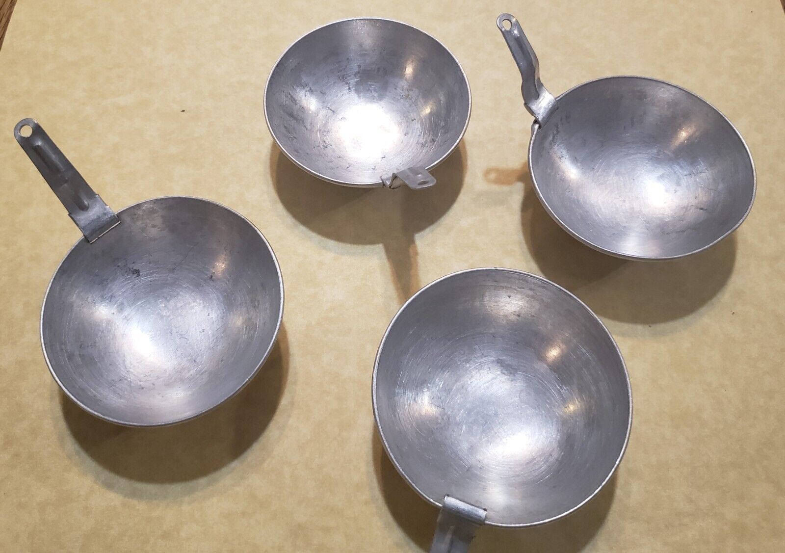 Vintage Cups Kitchen Lot of 4 Cups w Handles Tools Aluminum Utensils Metal