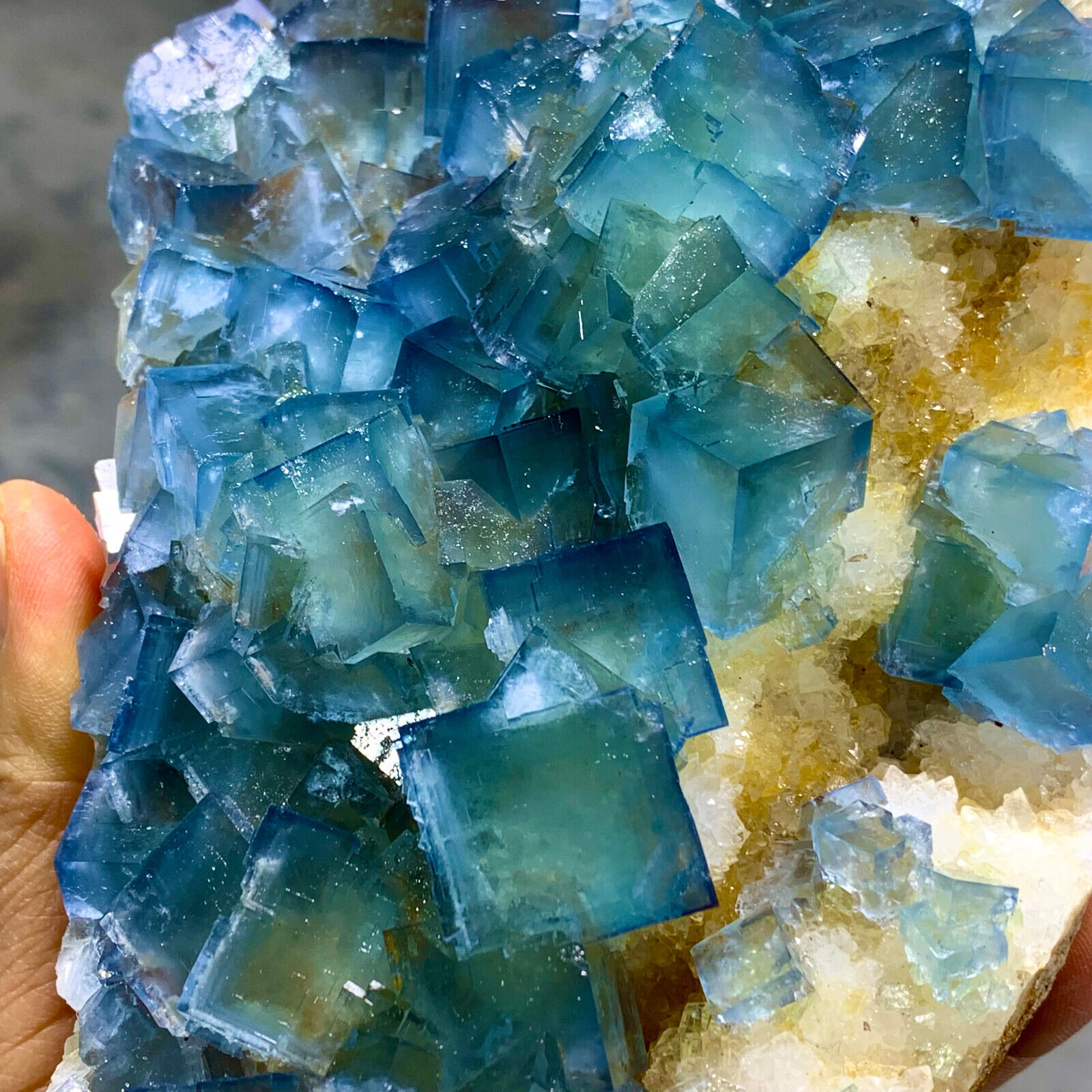 3.64LB  Rare crystal samples of transparent BLUE  cubic fluorite/China