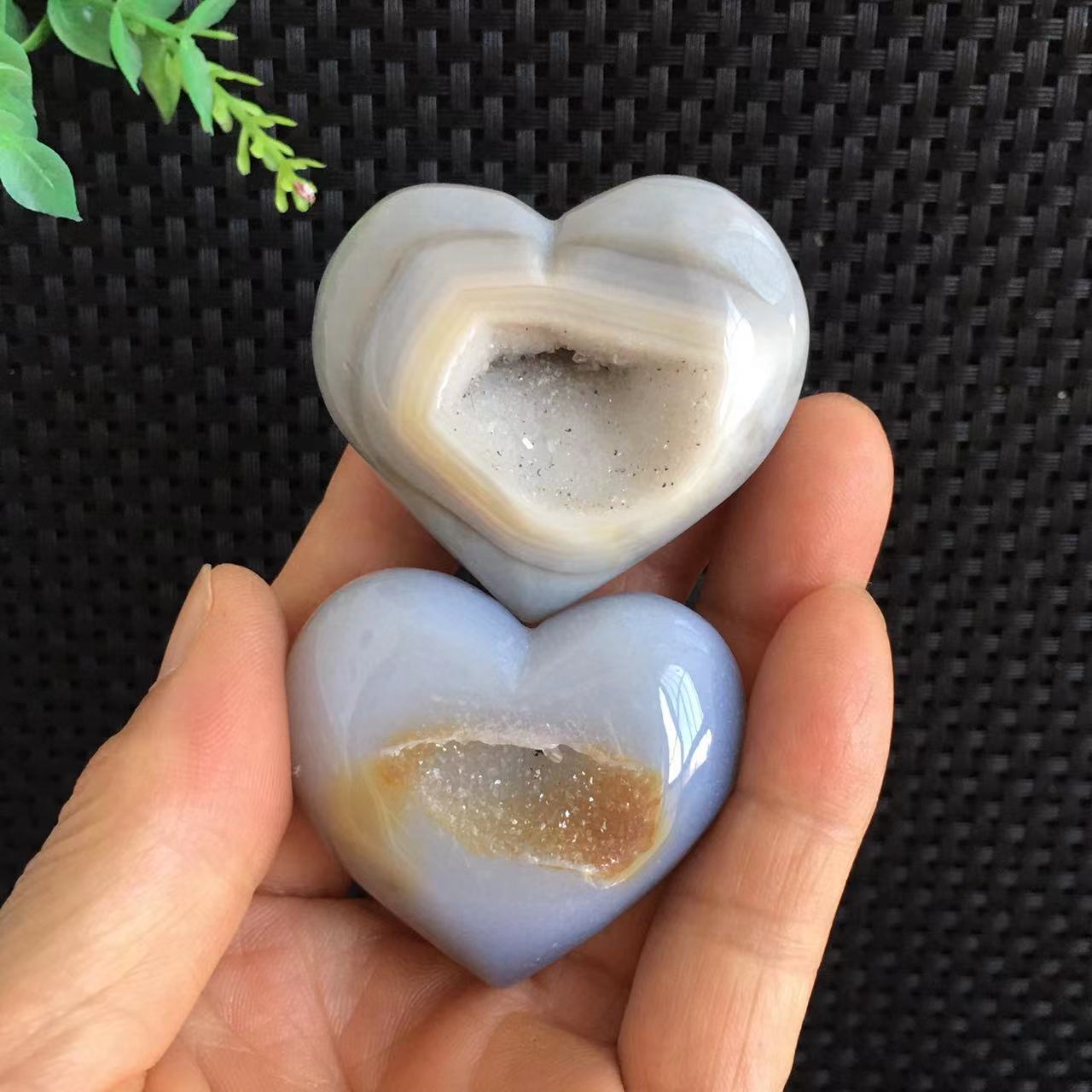 104g 2pcs Blue Druzy Agate Heart Shaped Carving Stone Quartz Crystal Healing