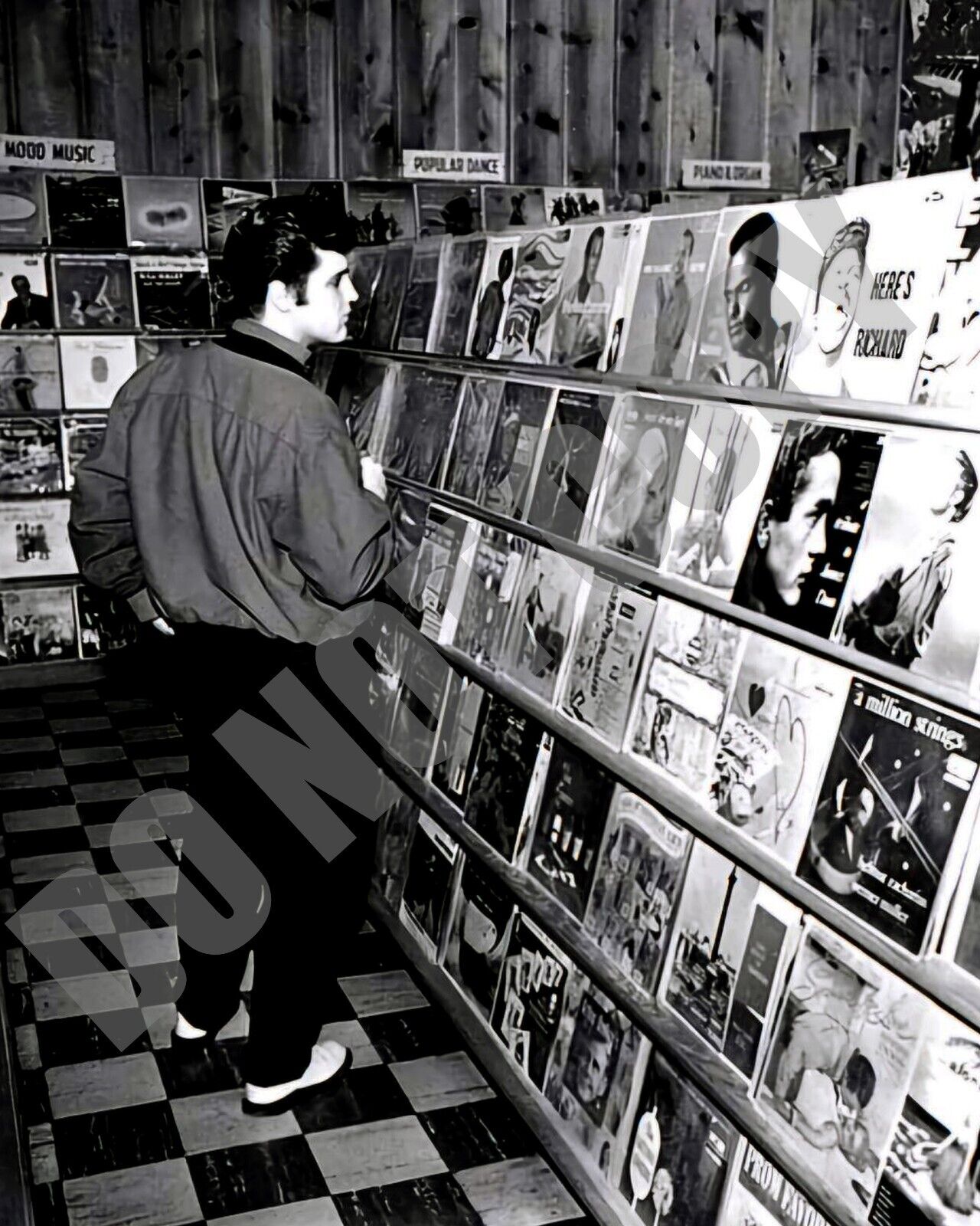 1957 Elvis Presley Scoping Out a Record Store In Memphis 8x10 Photo