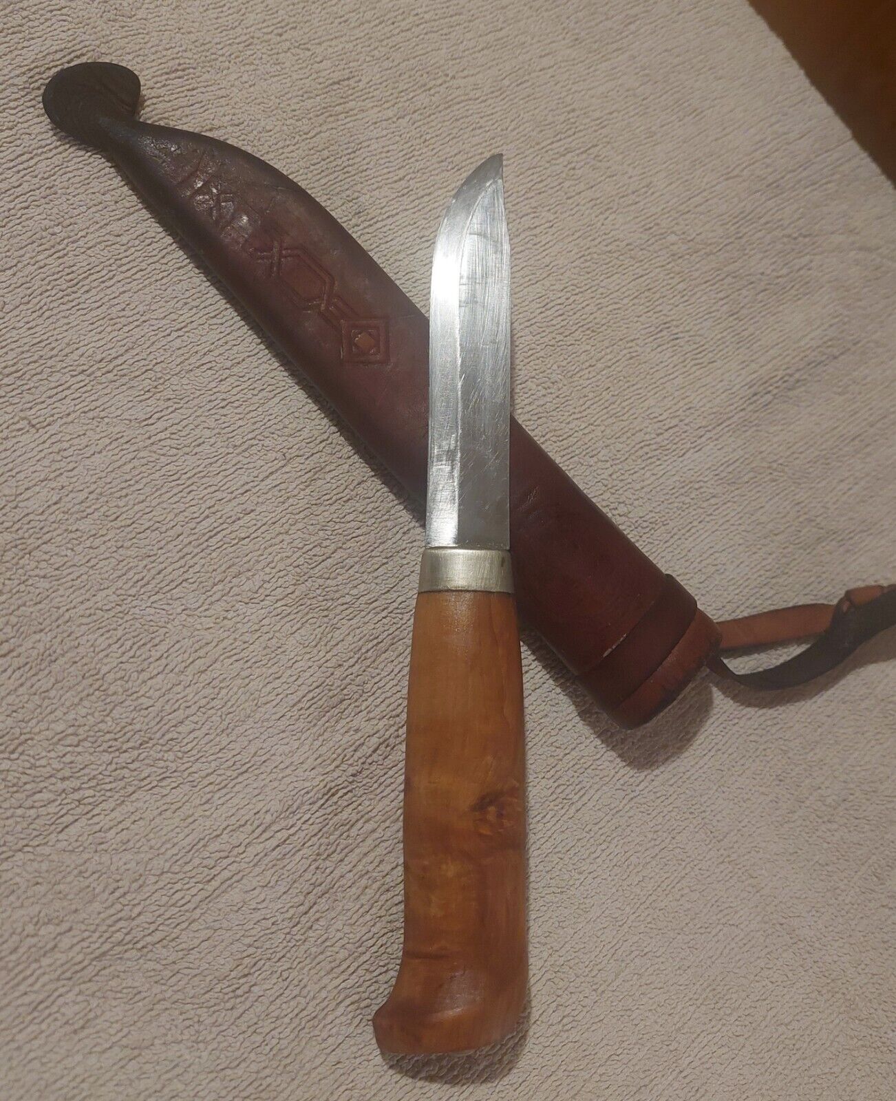 Vintage knife from Finland-Leather sheats- Wooden Handle - Stainless steel blade