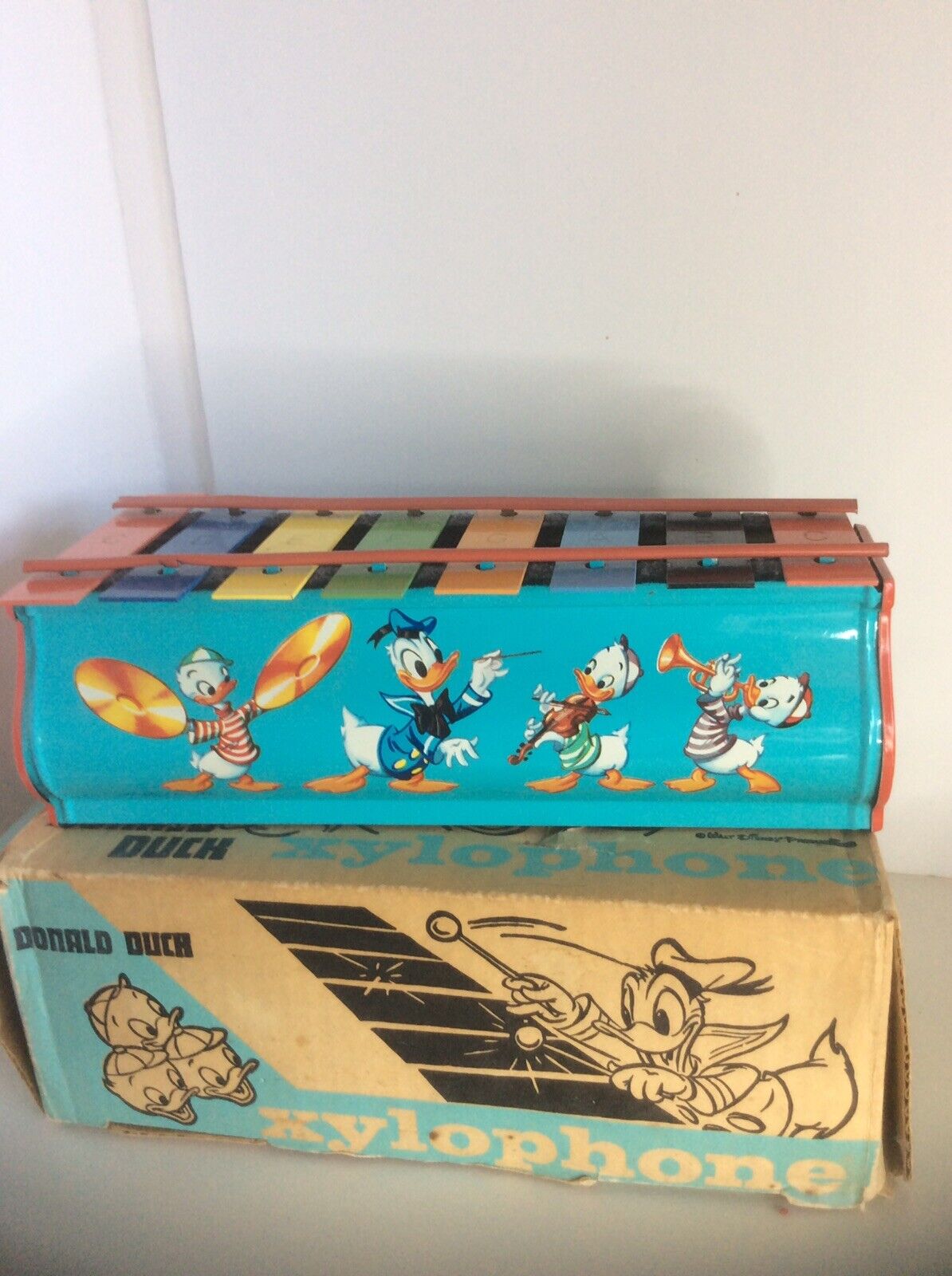 Vintage Tin Toy Disney Donald Duck No 110 Xylophone Tudor Medal Toy