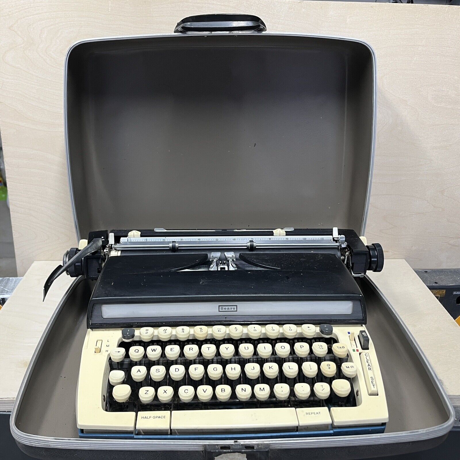 Vintage 1960's Smith Corona Sears Forecast 12 Manual Typewriter Elite Hard Case