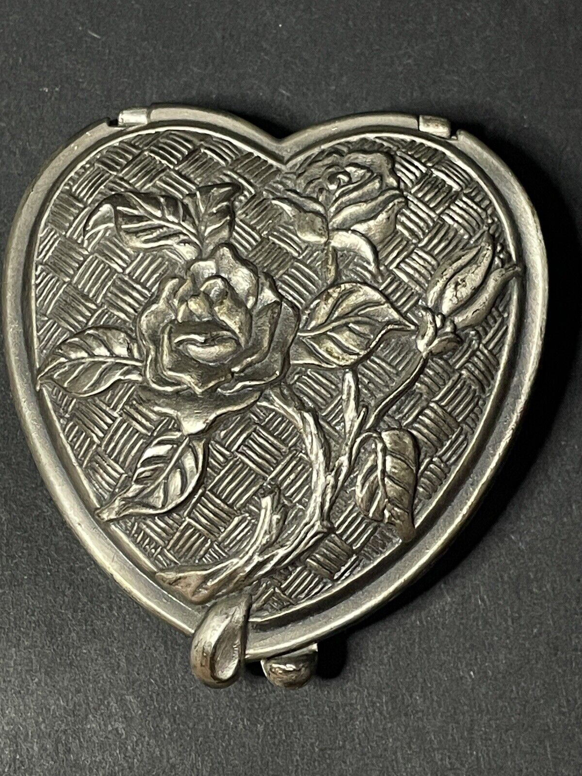 Vintage Pewter Basket Weave Rose Double Compact Locket Style Mirror Stock Photo