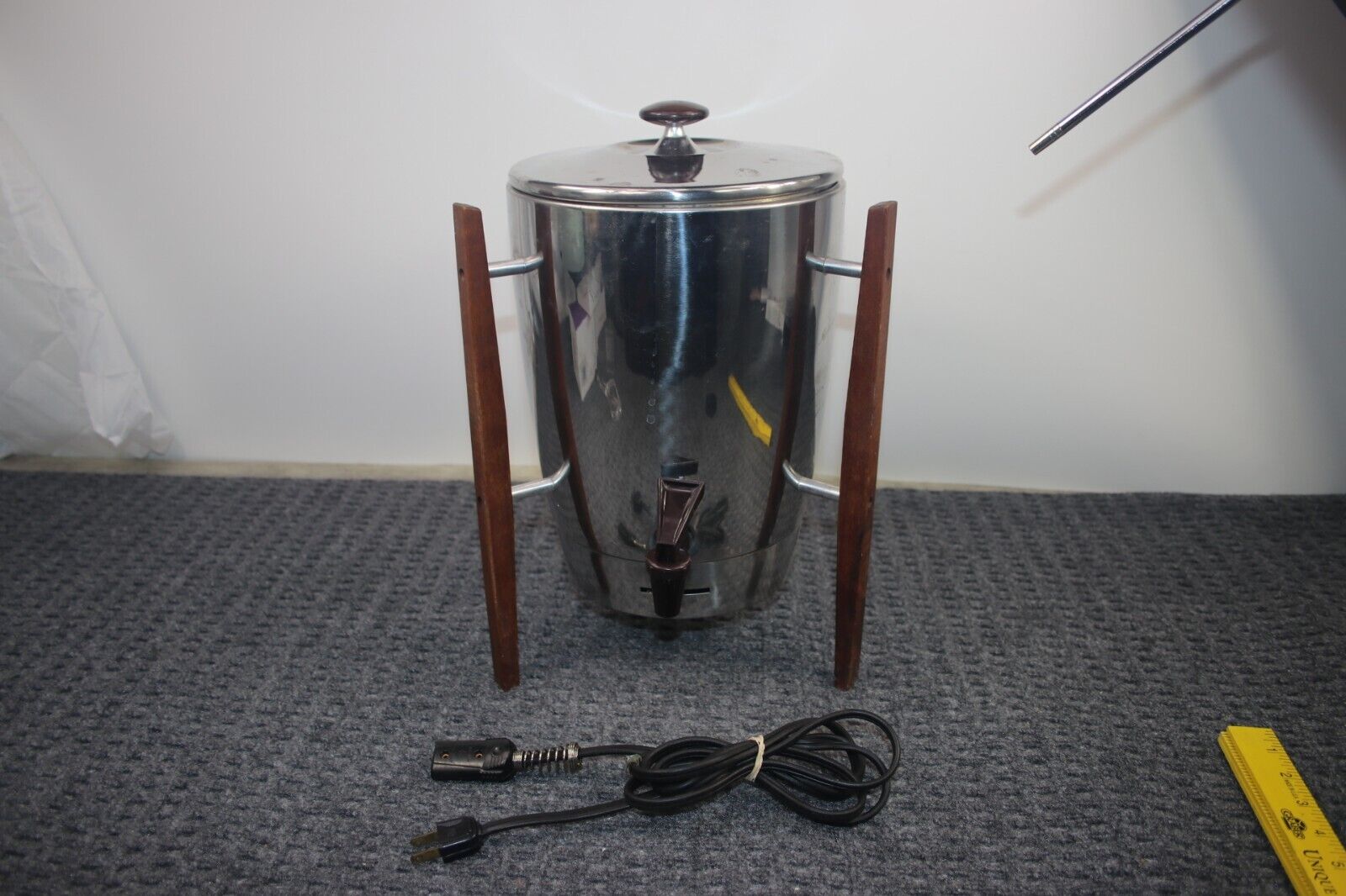 Vintage MCM Regal 1330 Rocket 10-30 Cup Percolator Coffee Maker Space Age Tested