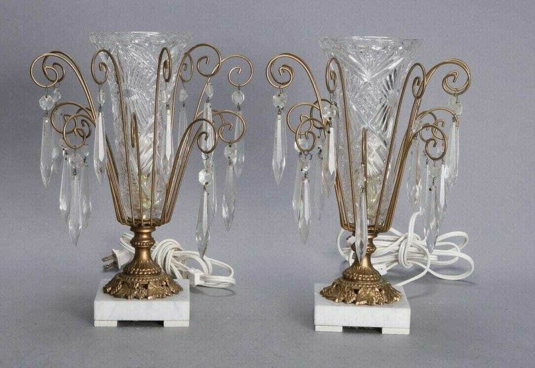 PAIR OF VINTAGE ANTIQUE VICTORIAN BOUDIOR PARLOR TABLE LAMPS WITH PRISMS