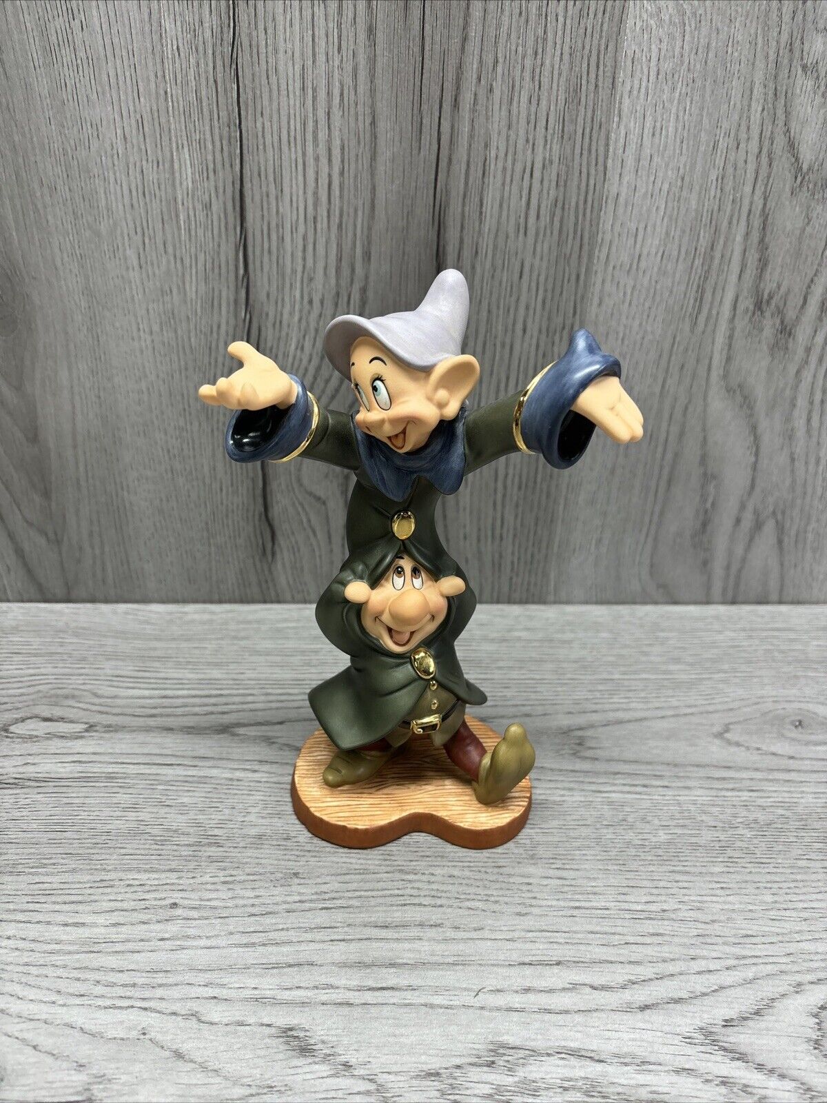 Walt Disney Classic Collection Snow White Dopey & Sneezy Dancing Partners 1999