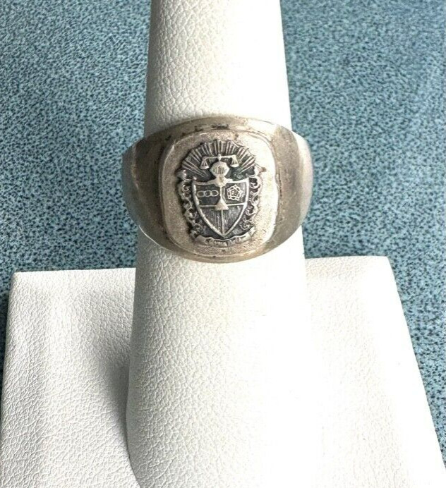 VINTAGE 925 STERLING SILVER ODD FELLOWS FRATERNAL RING SIZE 7