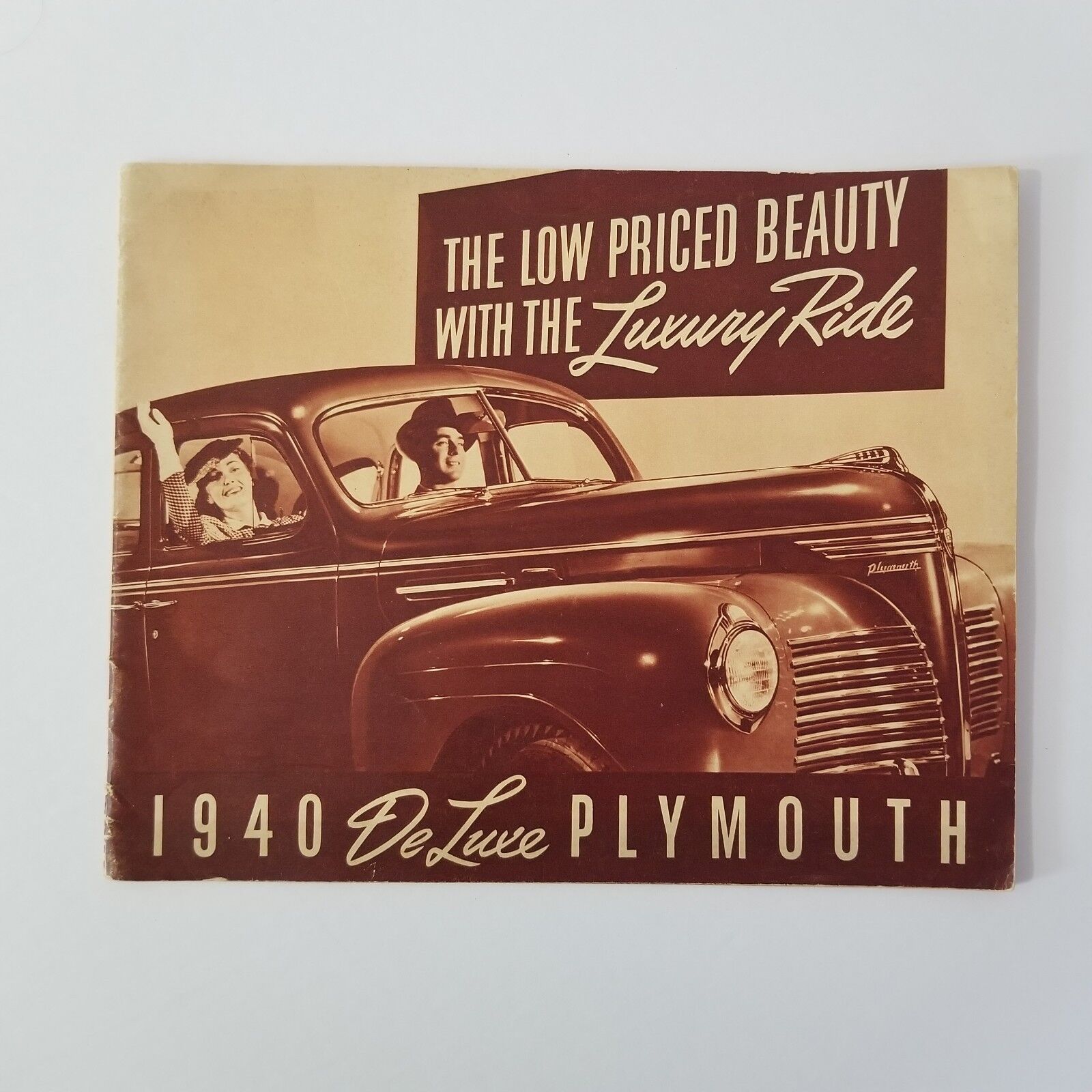 ORIGINAL 1940 PLYMOUTH DELUXE LUXURY RIDE BROCHURE ~ 24 PAGES ~ 7.25 X 10 ~ 40PL