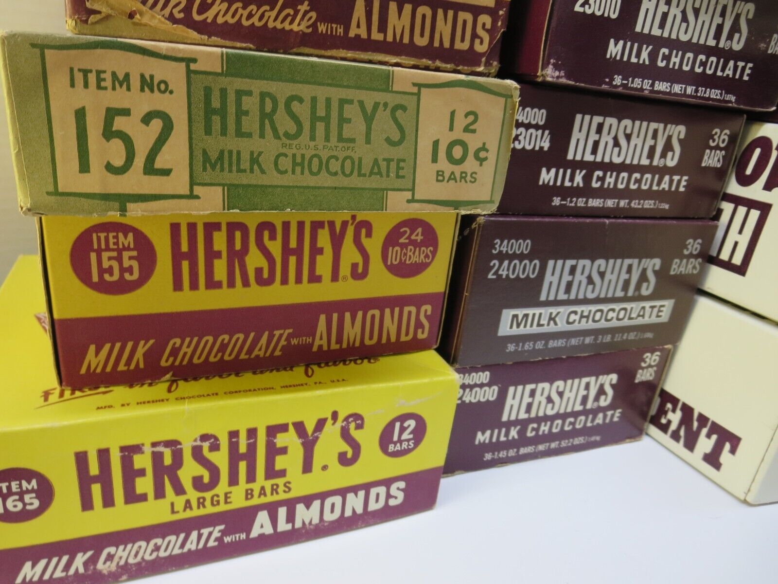 Vintage Lot of 18 Candy Bar Display Boxes Hershey's, Butternut.. Loaded