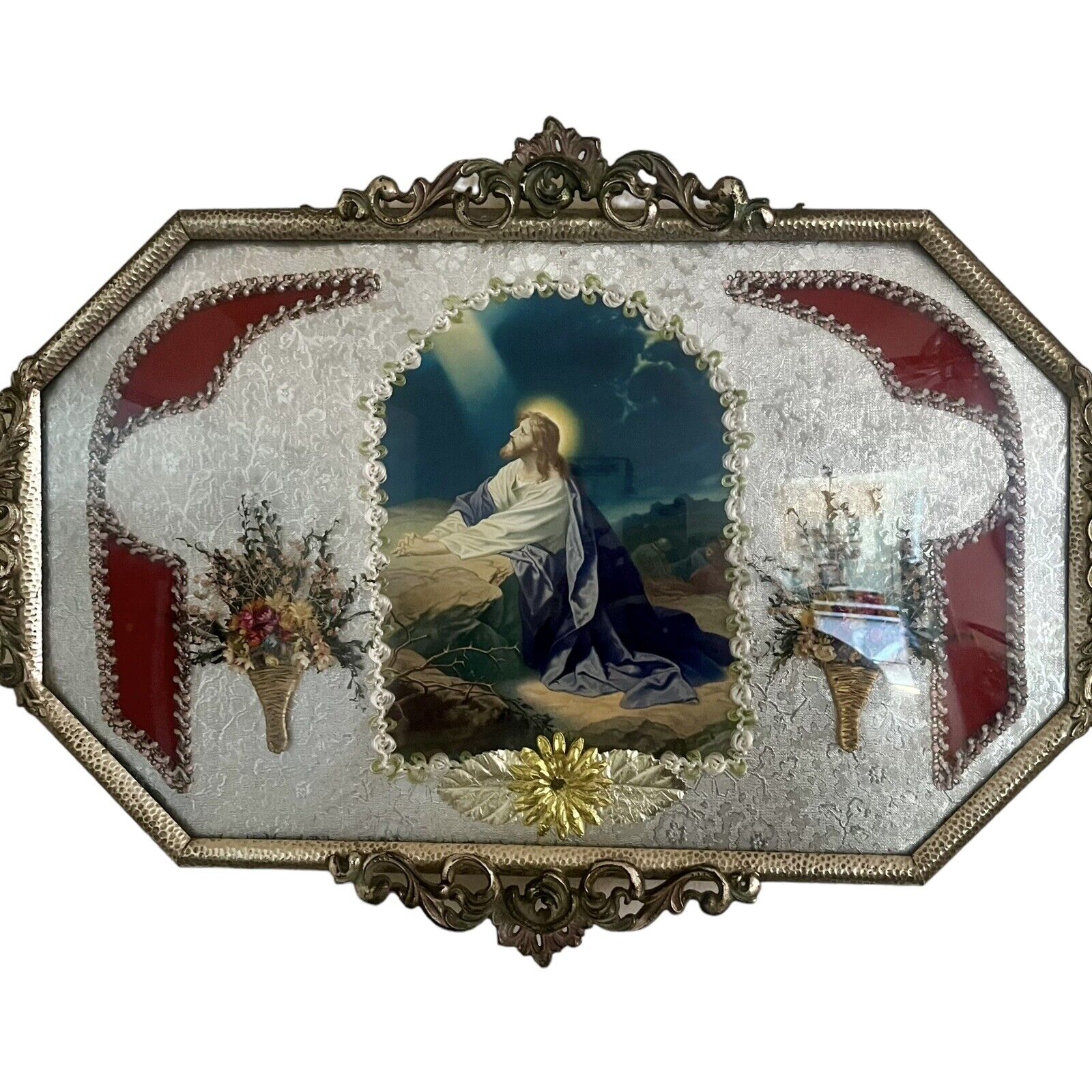 Large Antique Framed Convex Glass Lithograph Art- Jesus Praying 14\