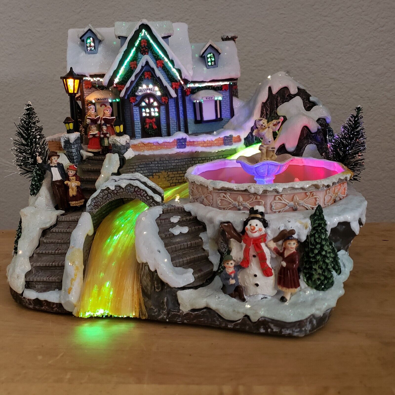Avon Christmas Fiber Optic Lighted Musical Scene With Fountain