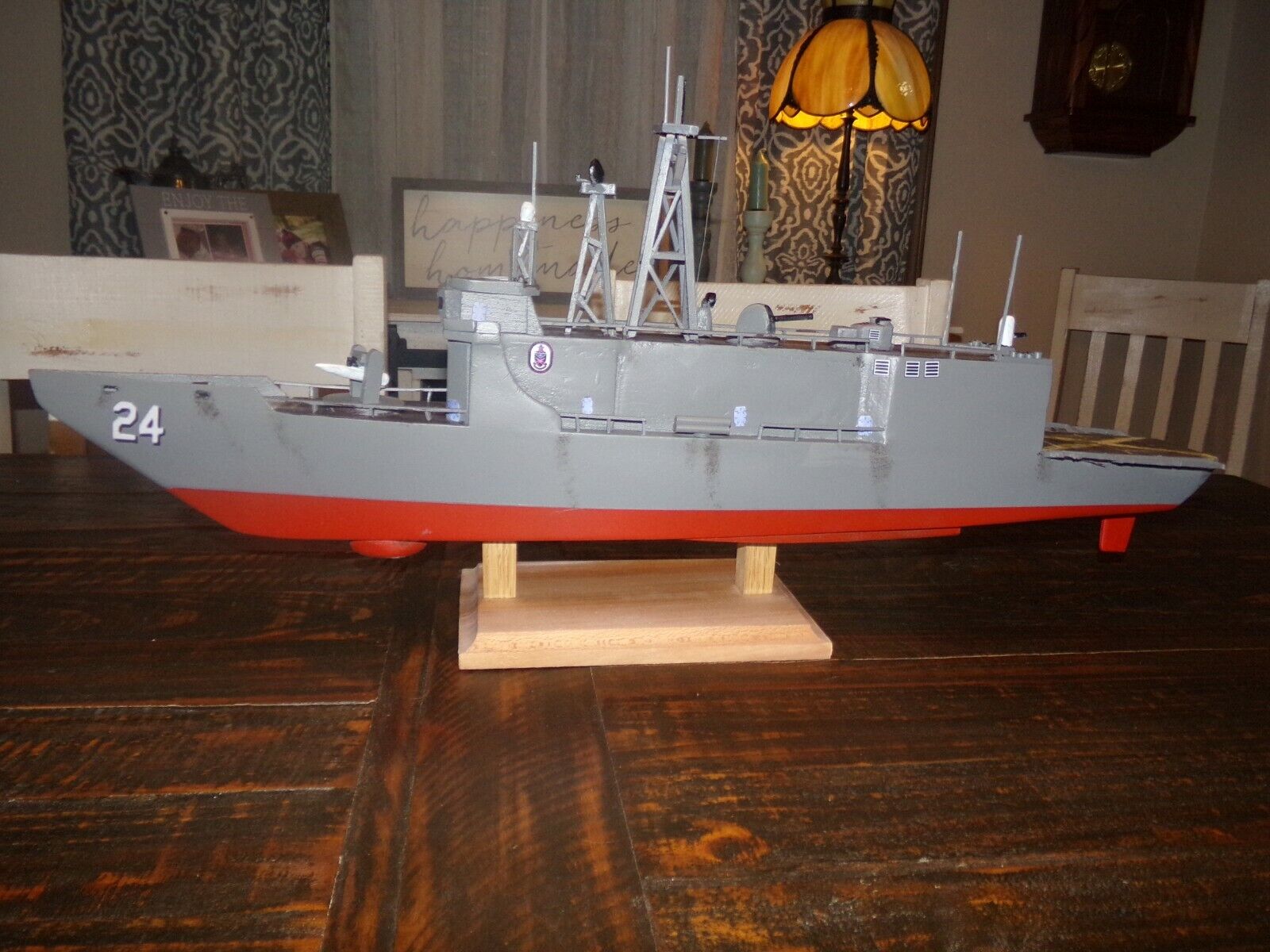 RARE USS Jack Williams FFG-24 Wood LG. Model - Folk Art, Trench Art - Nice