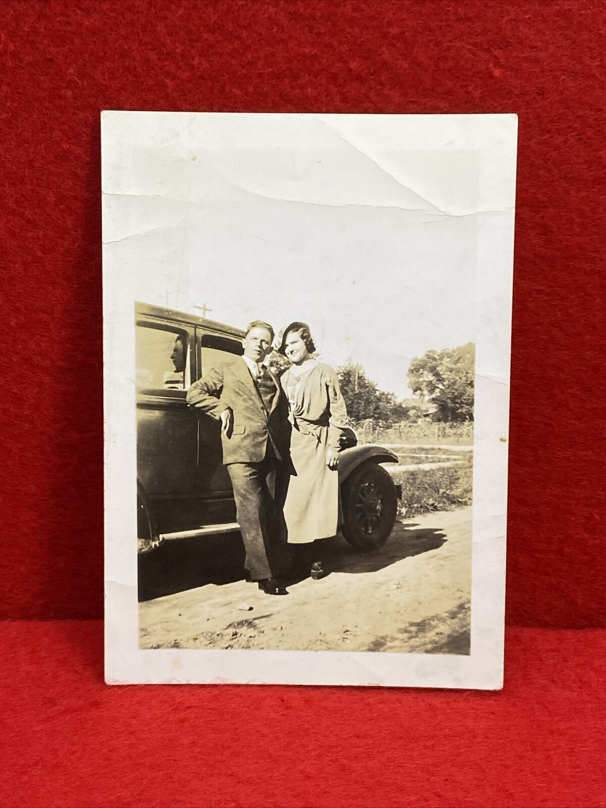 Early 1900's Car Couple Lady Man Dirt Rd. - Original Vintage Photo Rare VTG OOAK