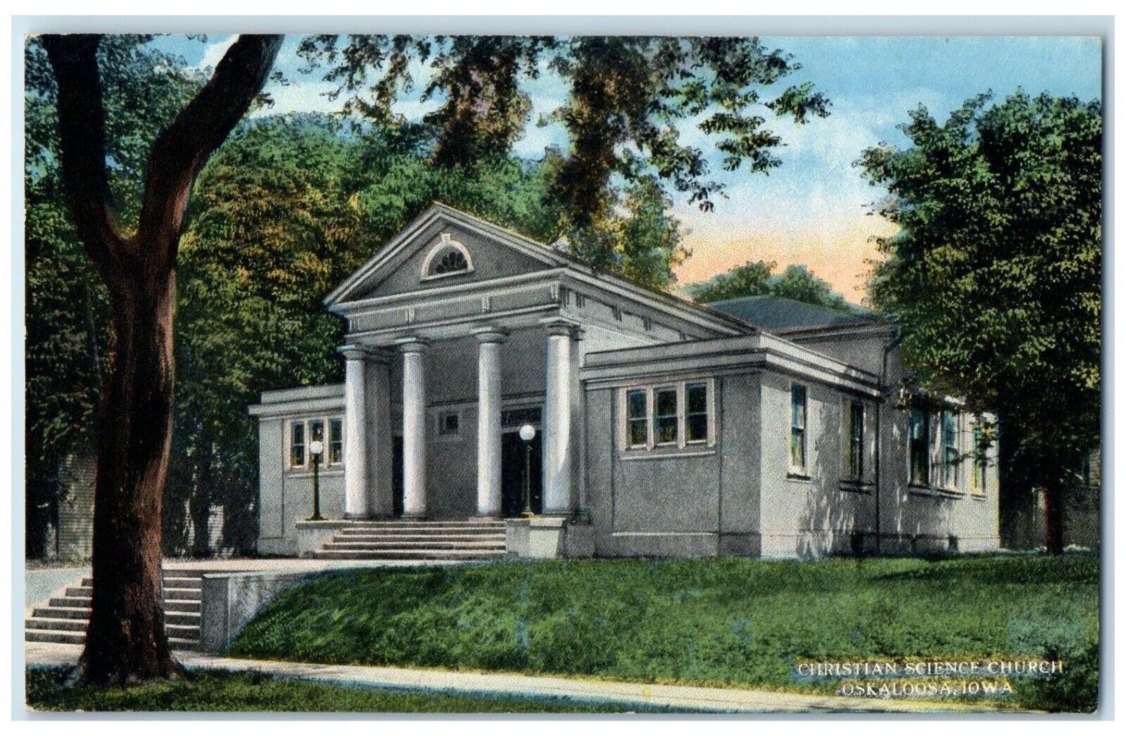c1930's Christian Science Church Scene Street Oskaloosa Iowa IA Vintage Postcard