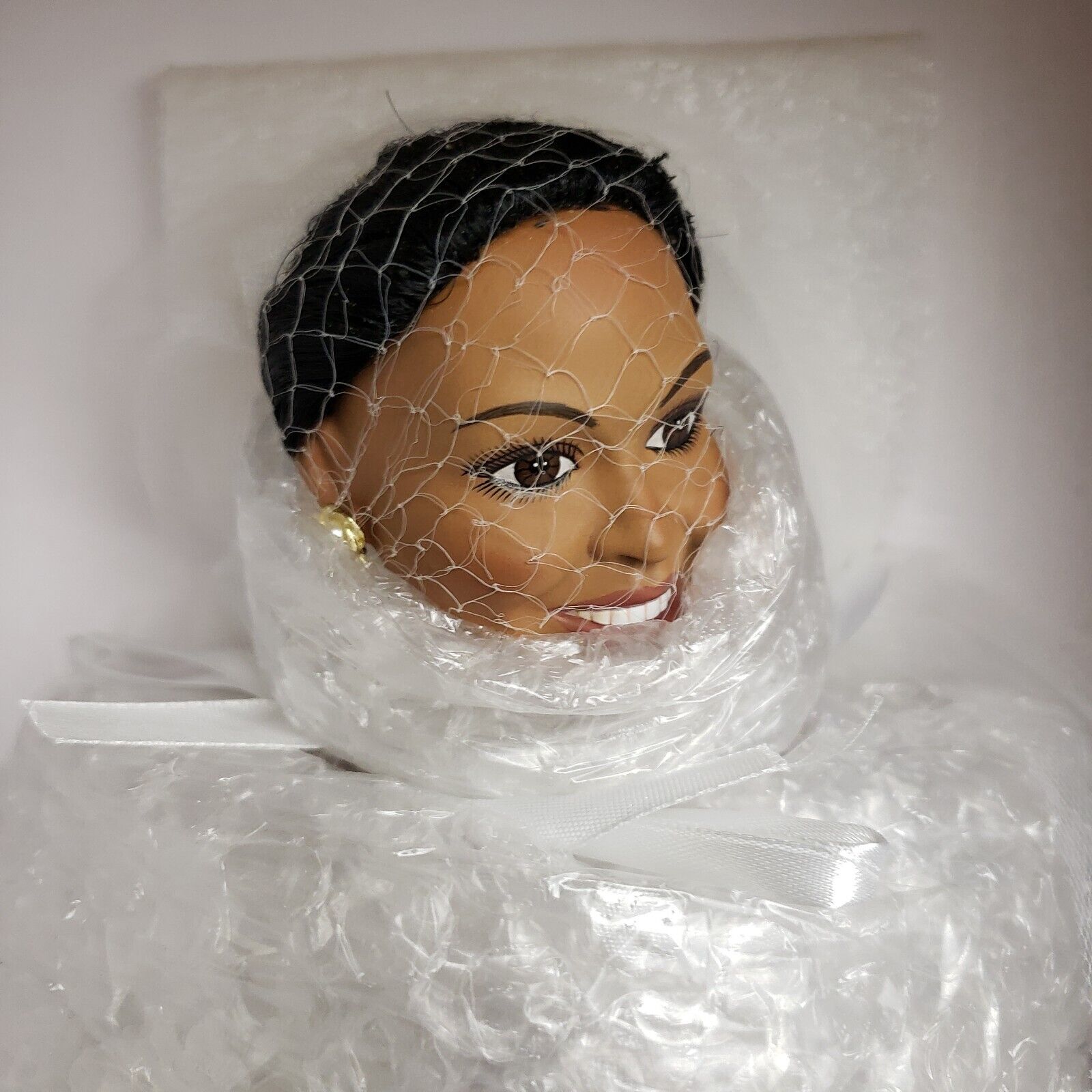 Michelle Obama Commemorative Bride Doll Ashton Drake Galleries COA Number 0169