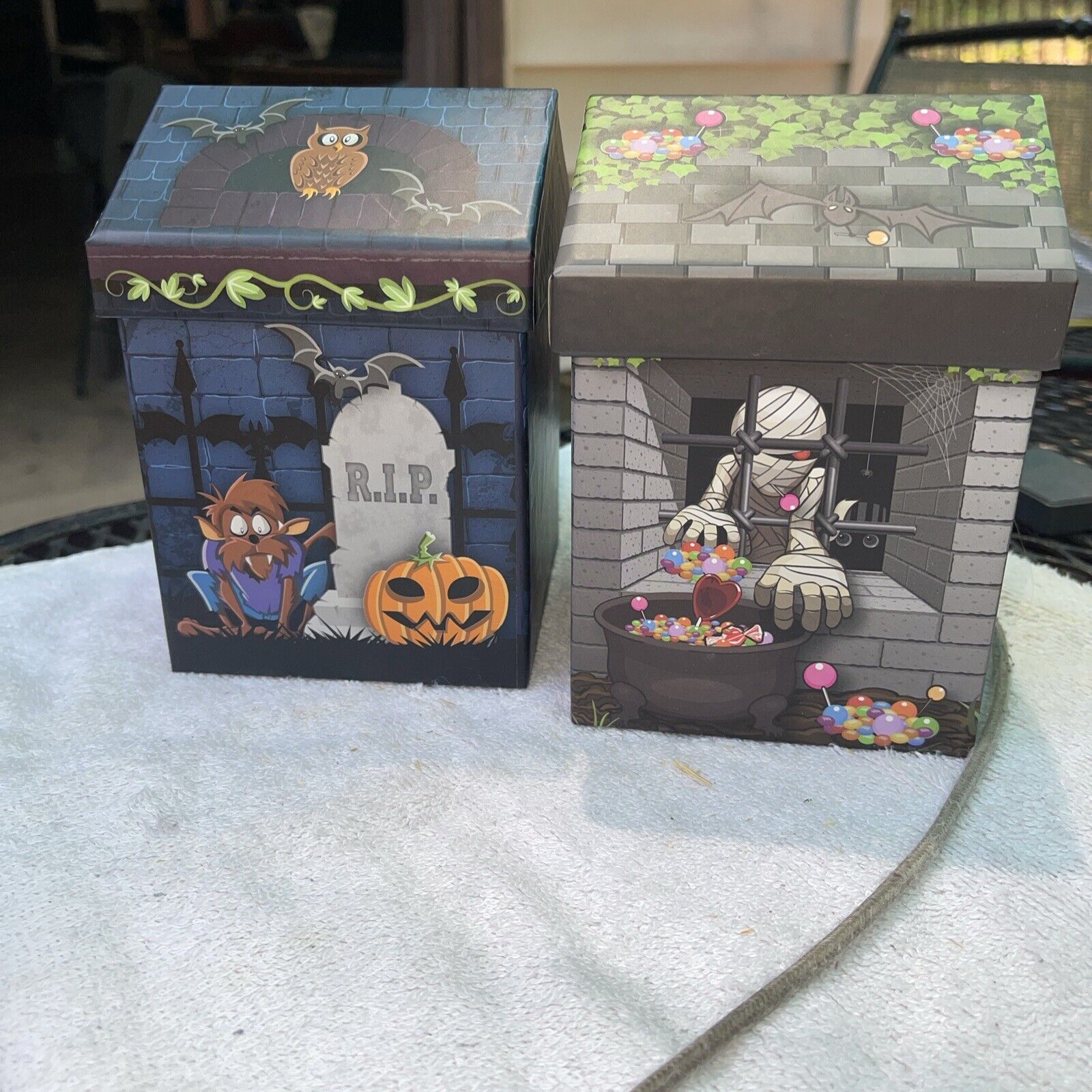 Greenbrier International - Halloween Dracula Mummy Werewolf Paper House Box
