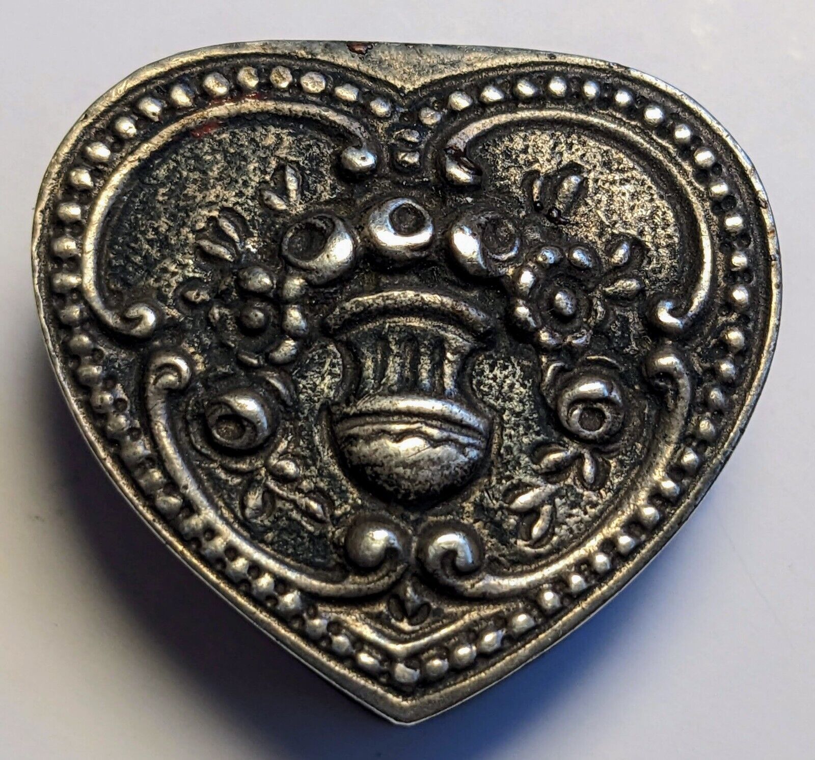 Antique 1886-1910 German 830 Silver Hinged Pill Snuff Box Heart w Urn/Bouquet