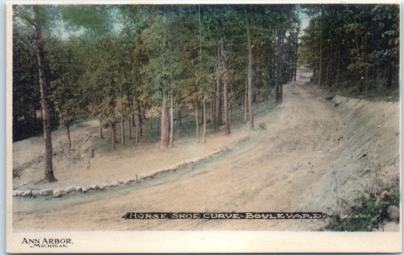Postcard - Horseshoe Curve-Boulevard - Ann Arbor, Michigan