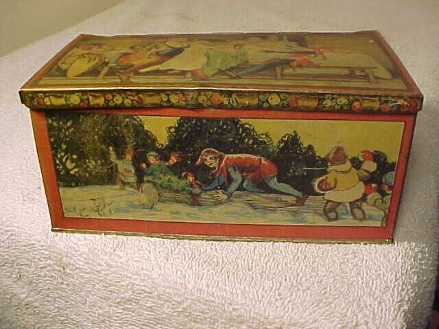 Antique Tindeco Tin Litho Christmas Box 6 3/8”