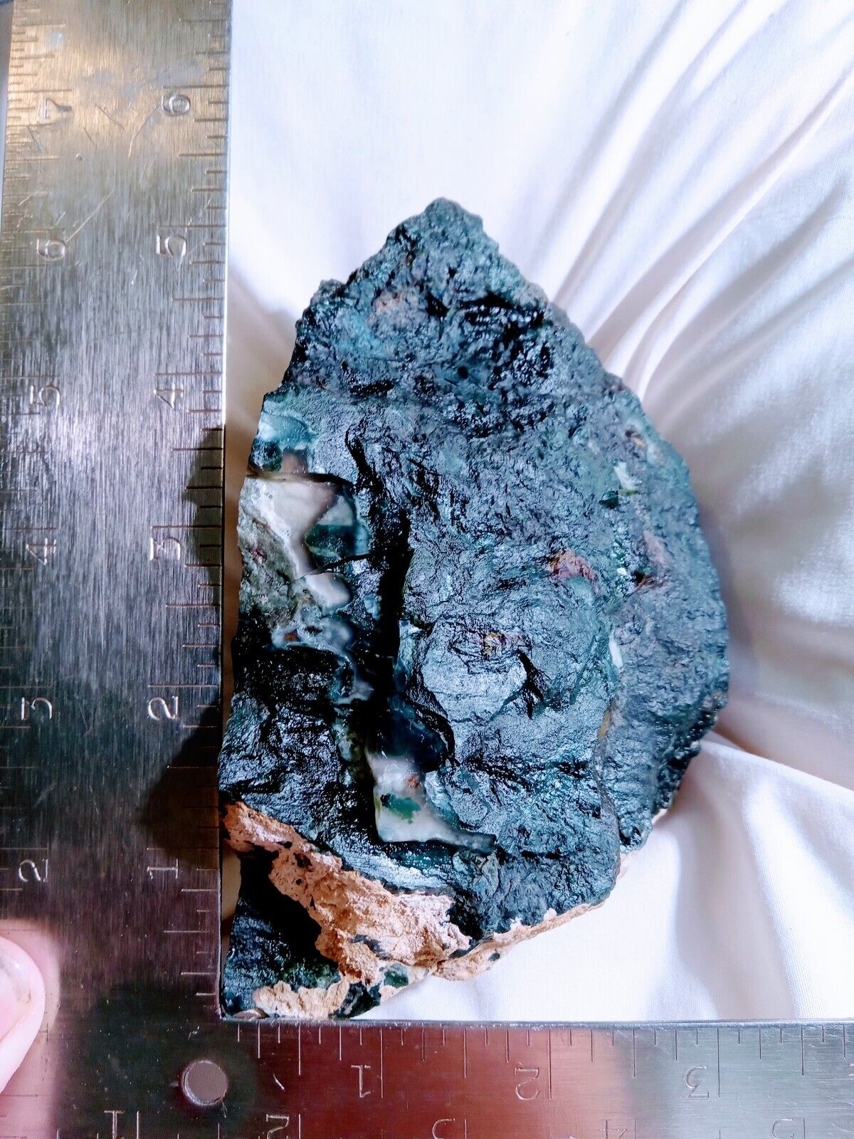 Dark Green Rock, Stone, Mineral, Crystal, Gemstone, Fantastic Color (Mix)