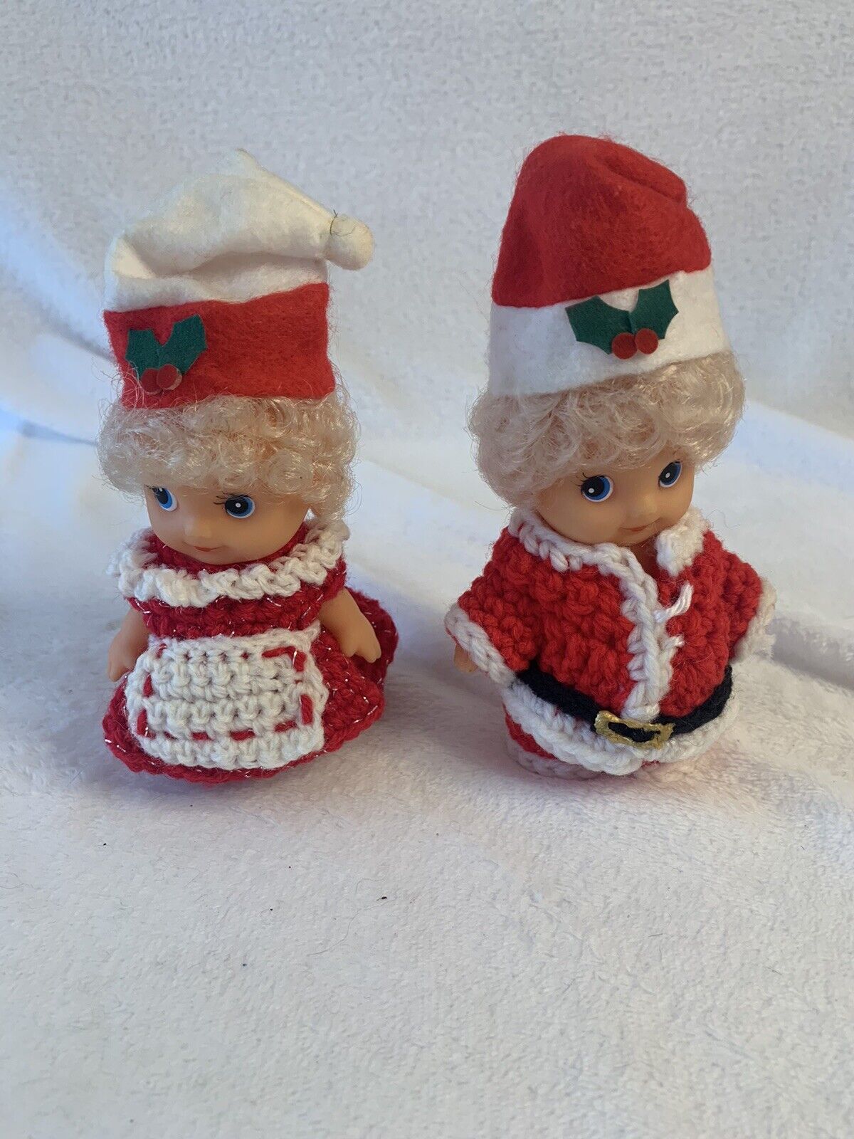 Vintage Santa And Mr Clause Crochet Cloths Kitschy Christmas Cupie Style