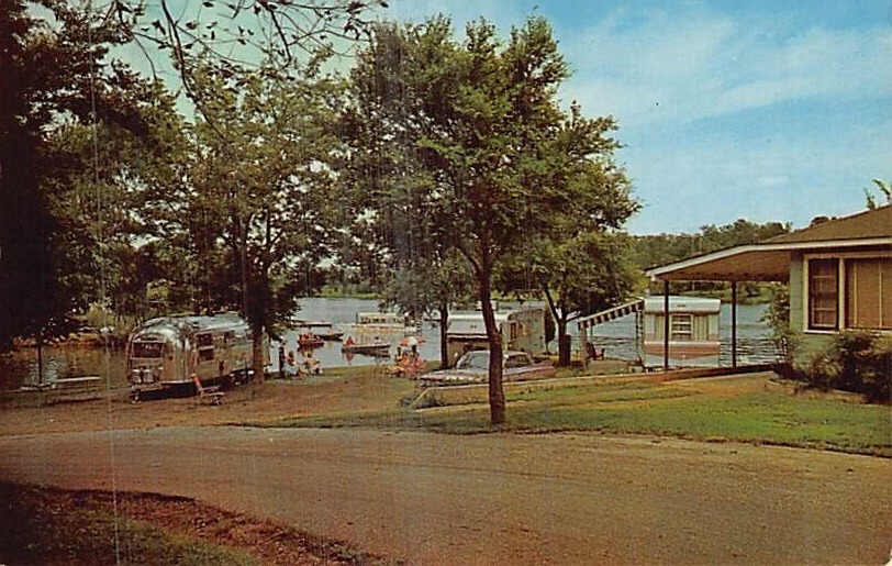 Postcard AR: Lakeside Trailer Park, Lake Hamilton, Arkansas, 1960's