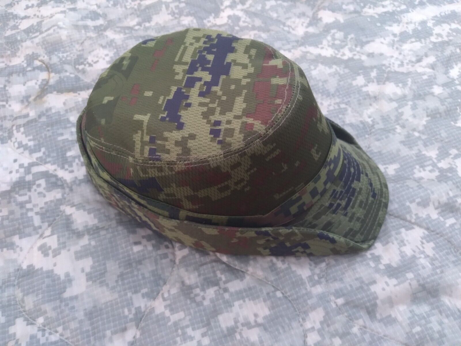 Mexican Army Camo Digital Field Cap Combat Uniform Hat FEMALE SOLDIER  RARE