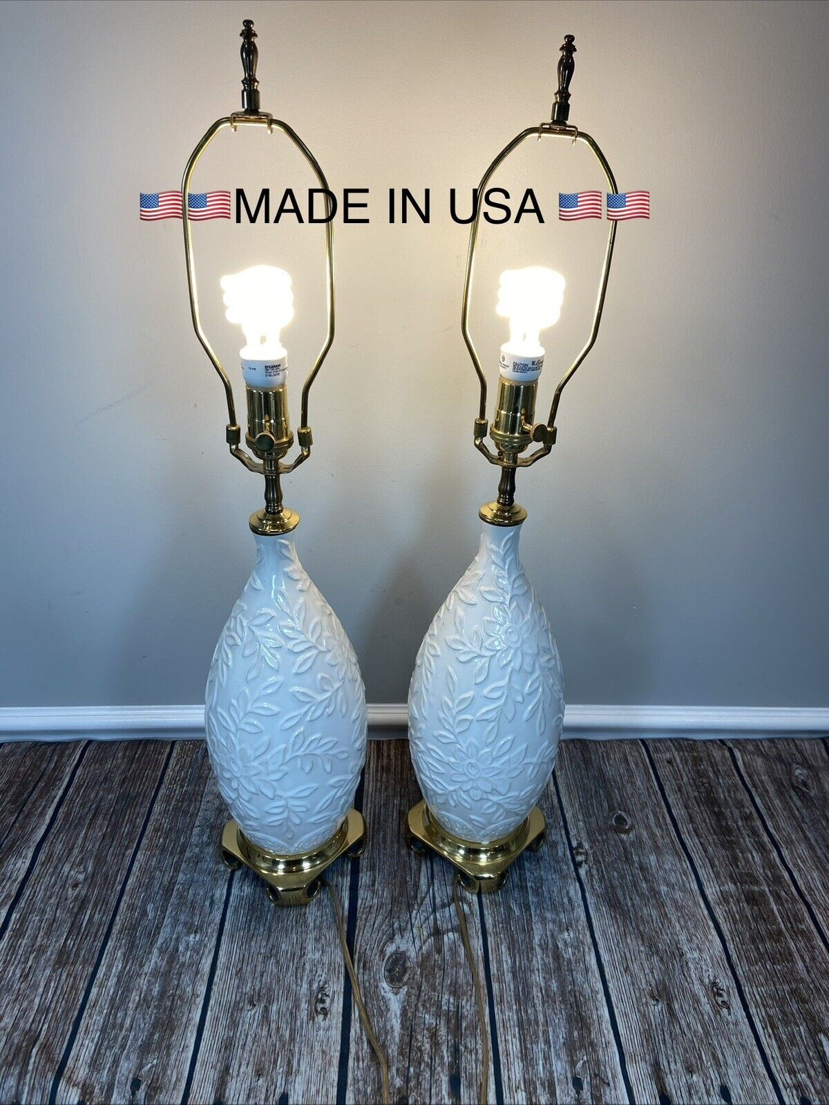 MCM Brass and Ceramic Pottery Table Lamp 29.5\