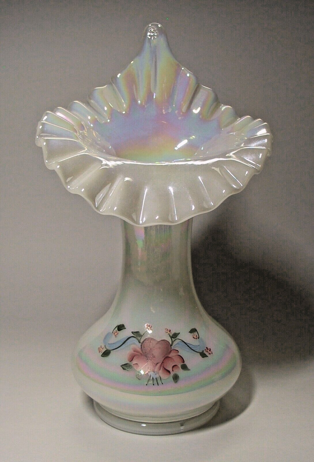Beautiful Vintage Fenton Hearts & Flowers Jack in the Pulpit Vase Artist Signed