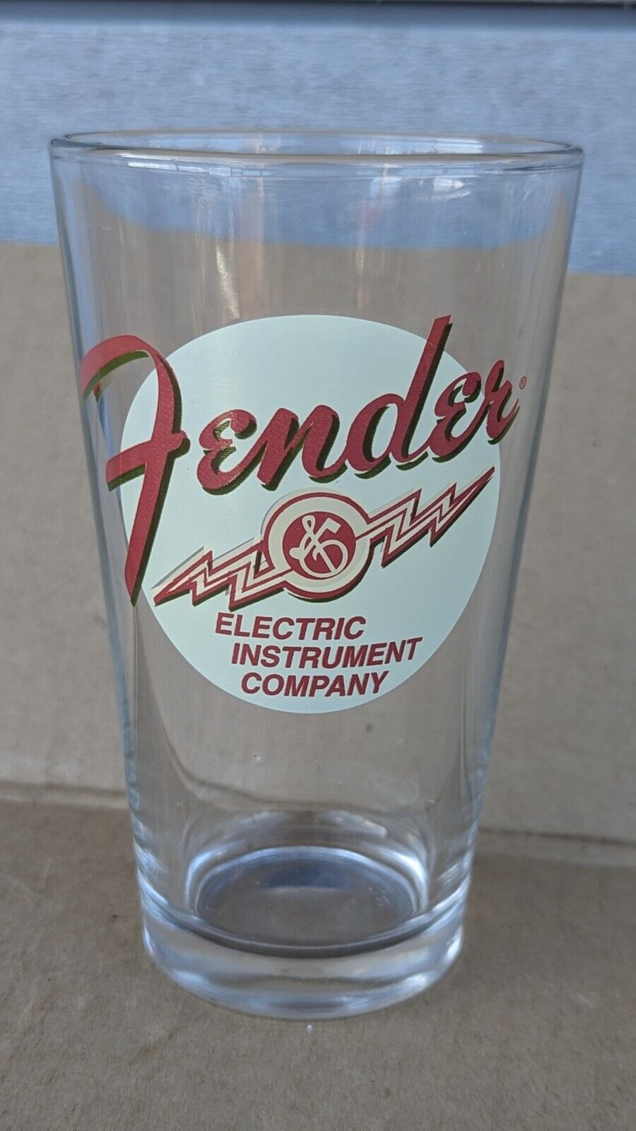Genuine Fender ELECTRIC INSTRUMENT GUITAR COMPANY GLASS CUP BEER HEAVY VINTAGE