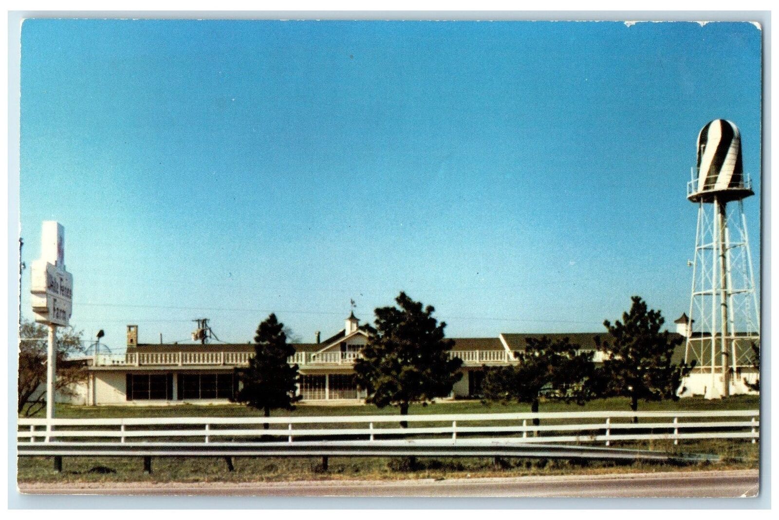 c1960's White Fence Farm Roadside Scene Joliet Illinois IL Unposted Postcard