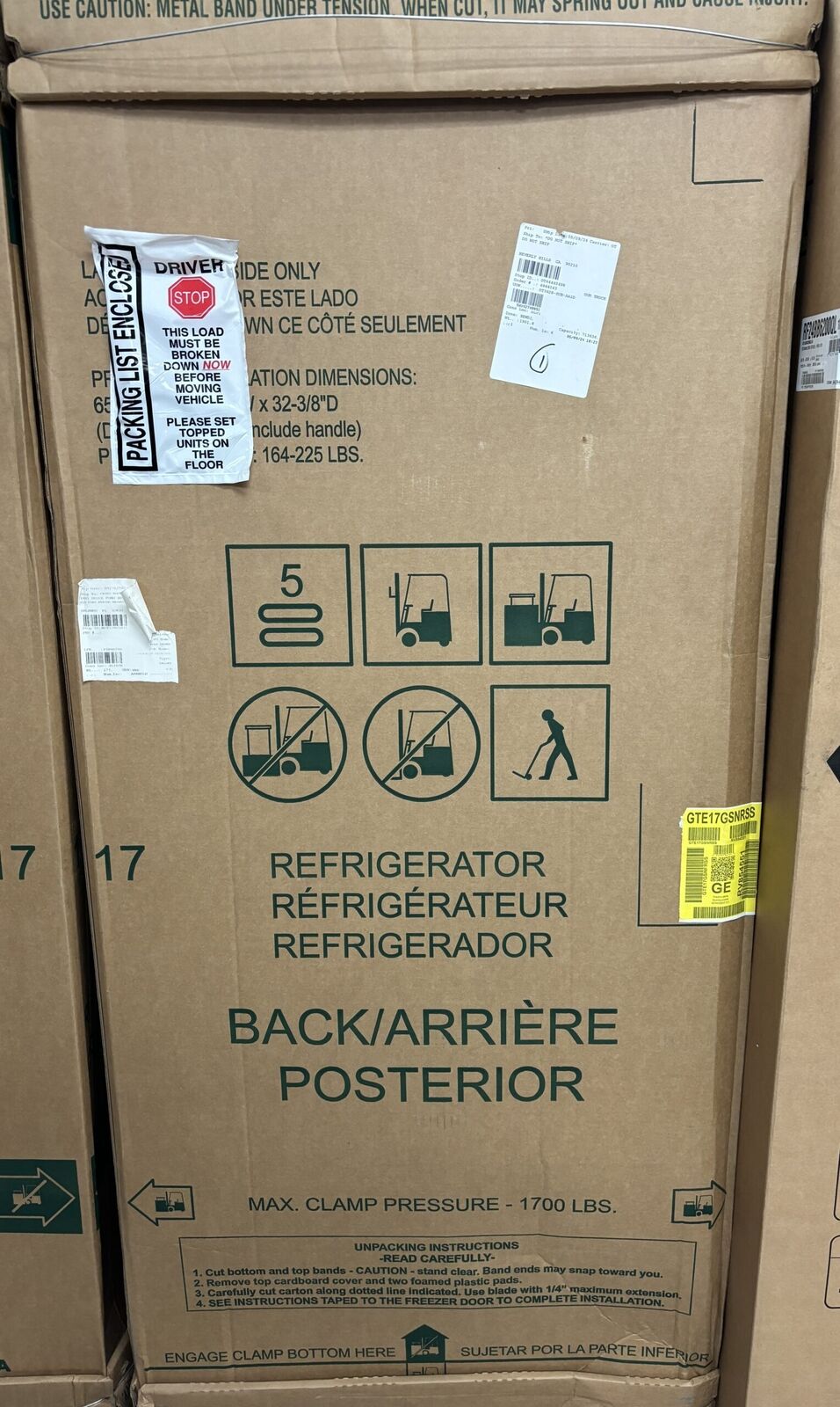 GE APPLIANCES Refrigerator Top-Freezer GTE17GSNRSS - 6904
