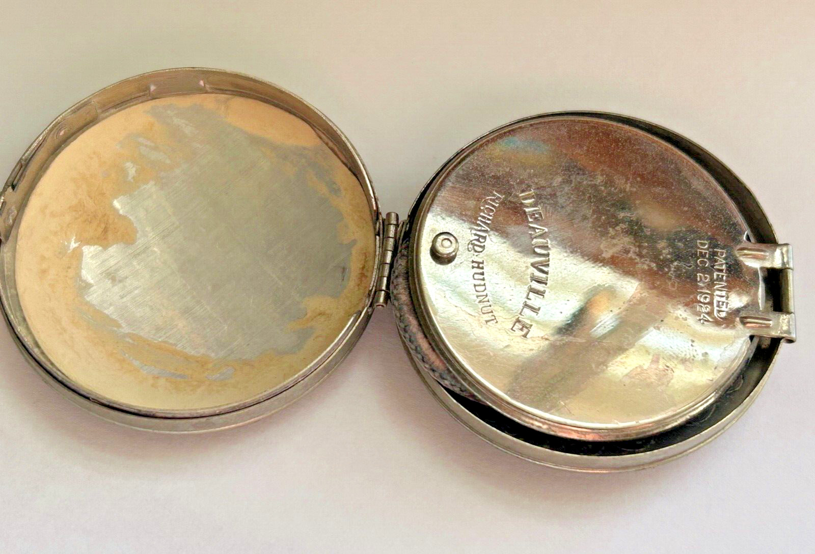 vtg 1924 Deauville Richard Hudnut silver art deco powder COMPACT antique mirror