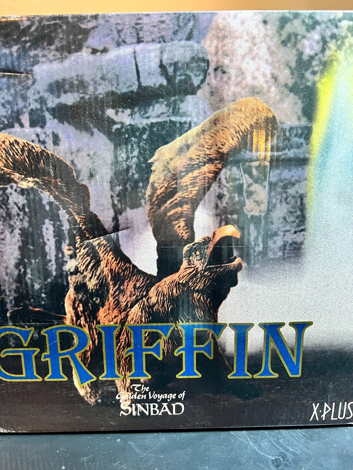 Griffin Resin Statue 12\