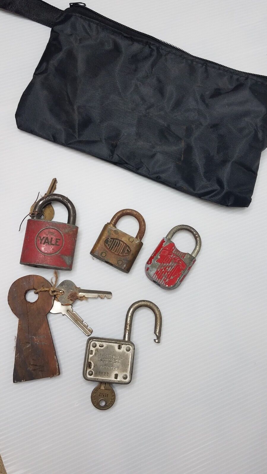 Vintage Locks Yale Master Pico Biddle Keys Lot.  Z23