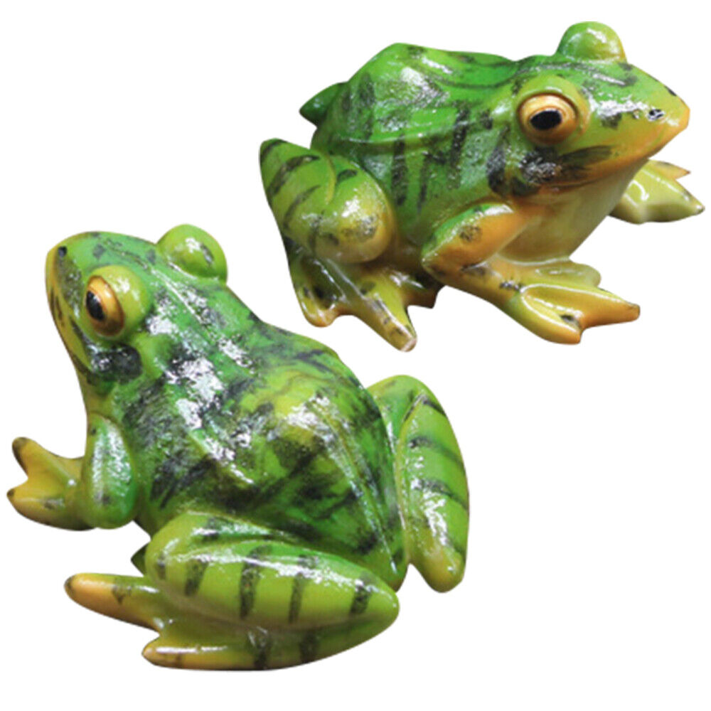 2pcs Resin Frogs Decor Desktop Craft Adorable Frogs Figurine for Garden Fountain