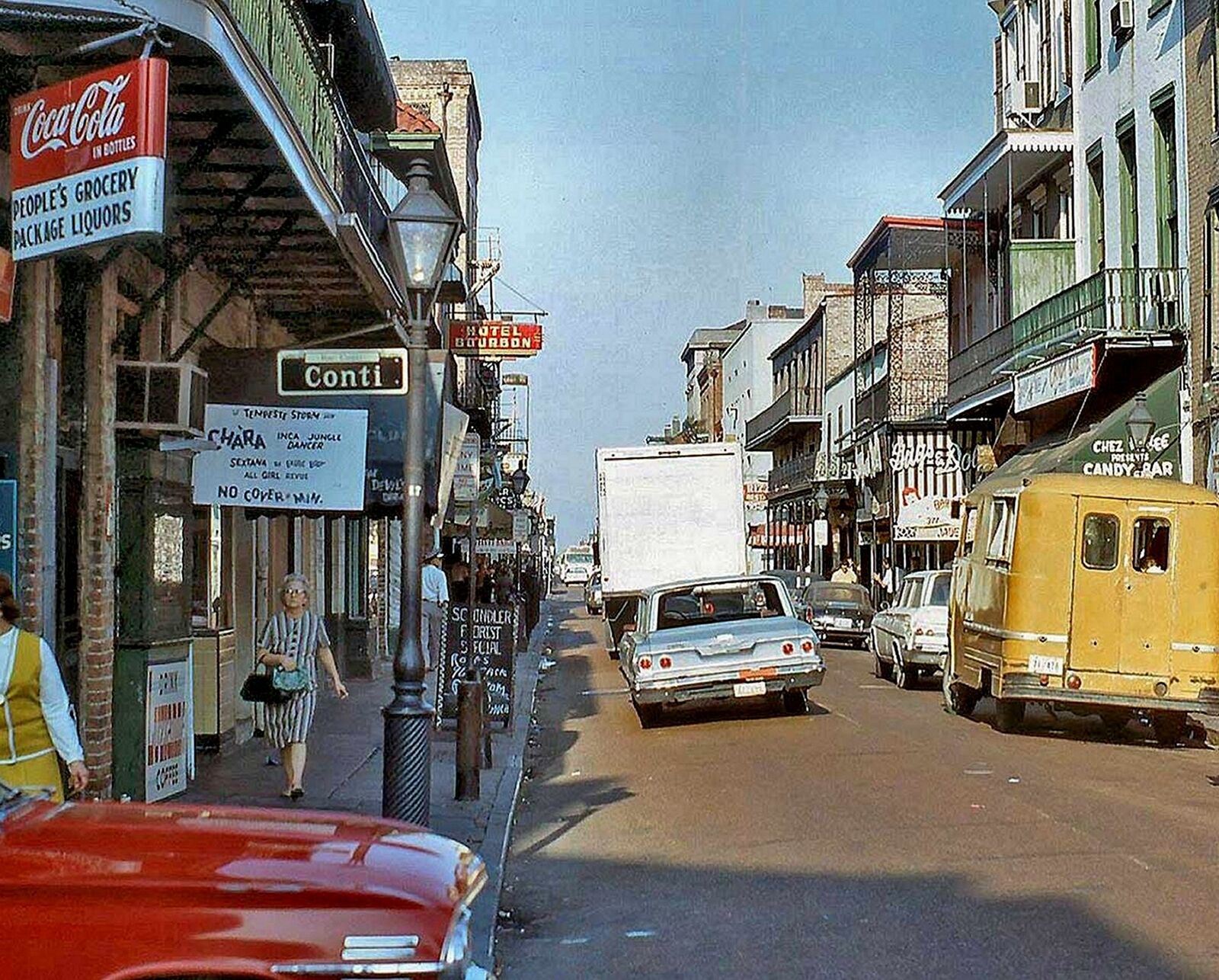 1964 NEW ORLEANS STREET SCENE Photo  (222-N)